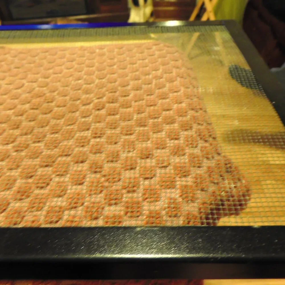 ;LIKE NEW SCREENED LID FOR AQUARIUM FOR SNAKE, LIZARD, ETC.